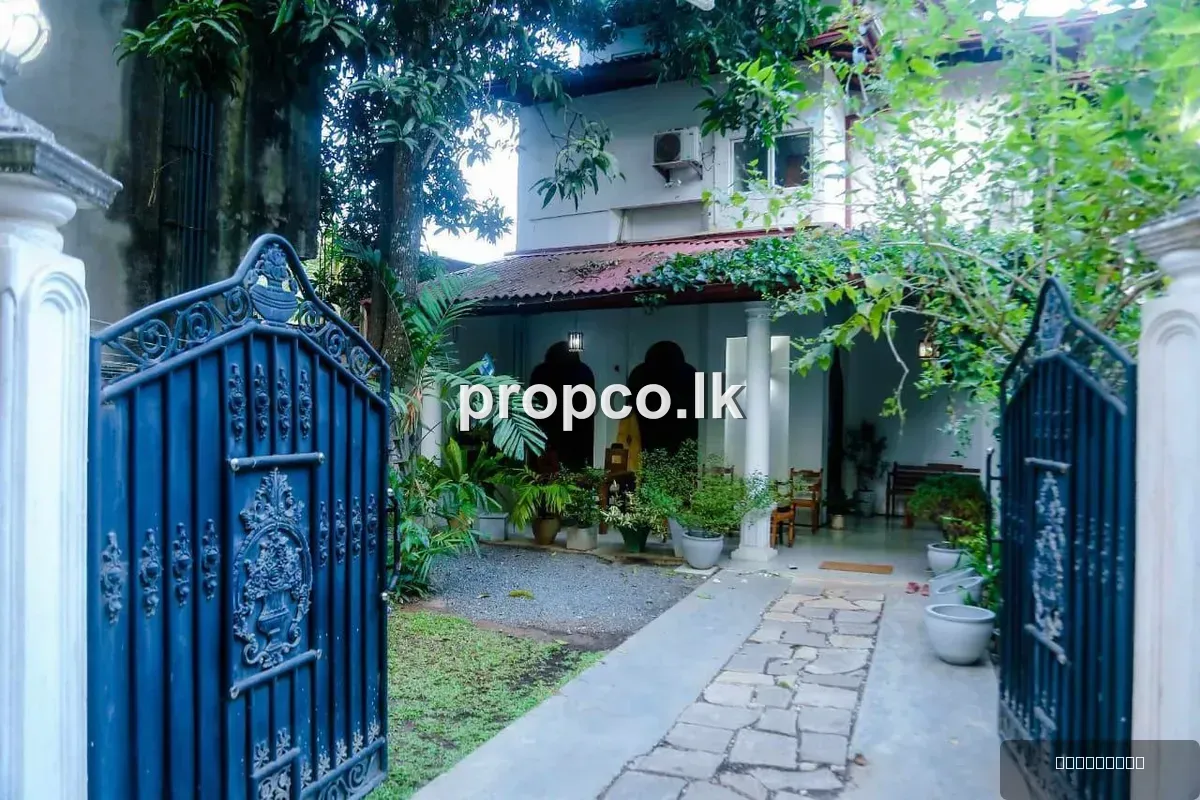 11.5 perch Commercial Property for Sale in Mirissa