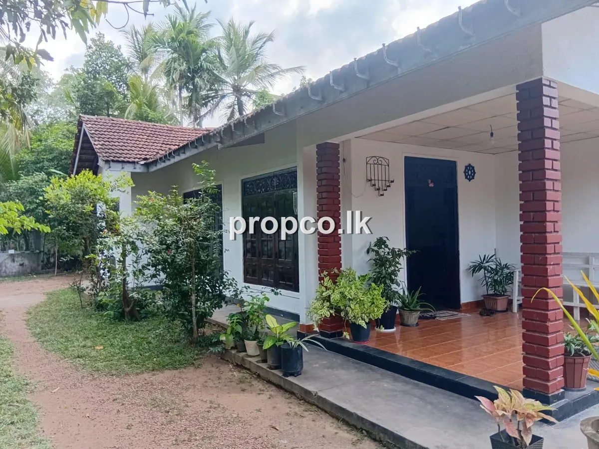 30 Perches House for Sale in Mirigama