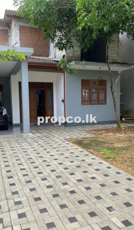 10 Perches Houses for Sale in Homagama