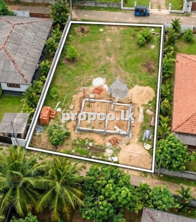 8 Perches Bare Land for Sale in Kadawatha