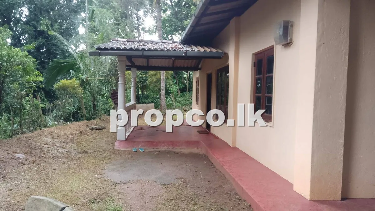 70 Perches Houses for Sale in Matale