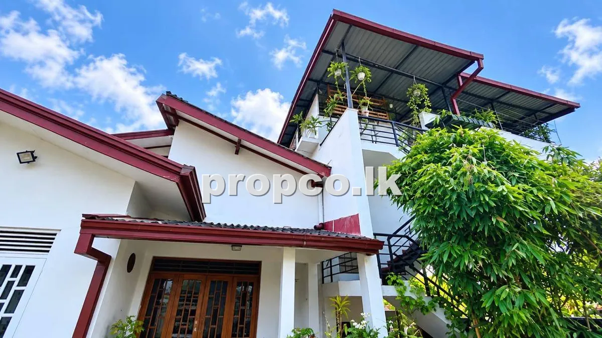 10 Perches Houses for Sale in Polgasowita