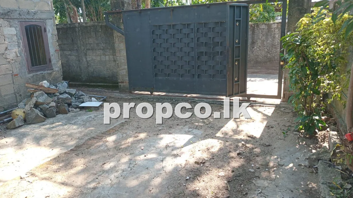 10.3 Perches Houses for Sale in Katunayake