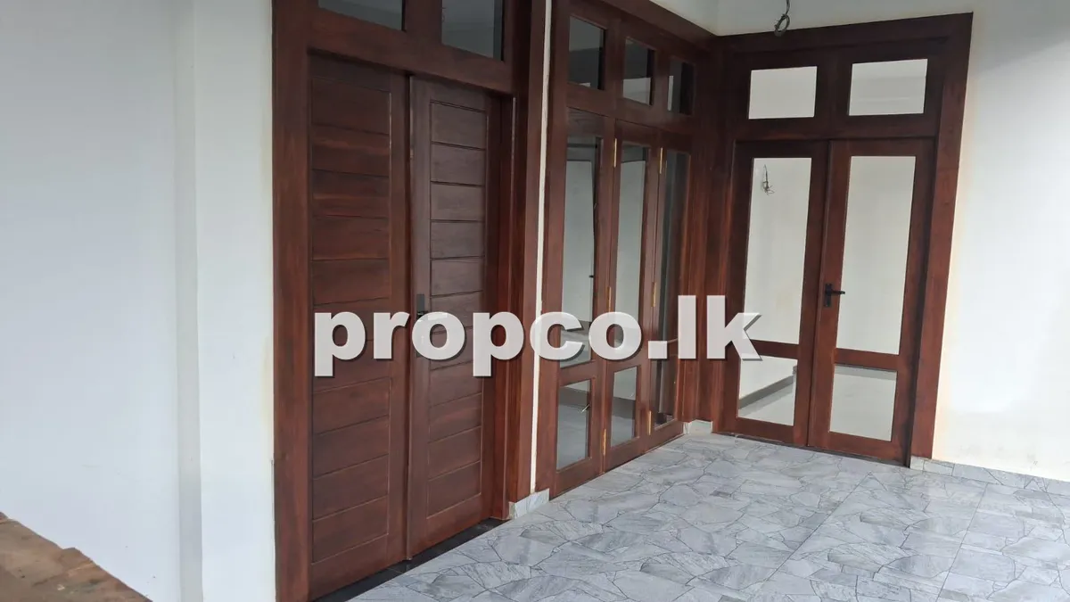 12.8 Perches Houses for Sale in Akmeemana