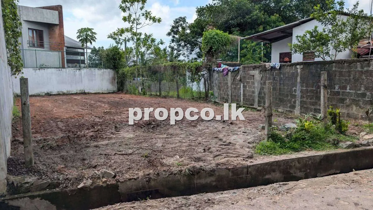 9.1 Perches Bare Land for Sale in Battaramulla