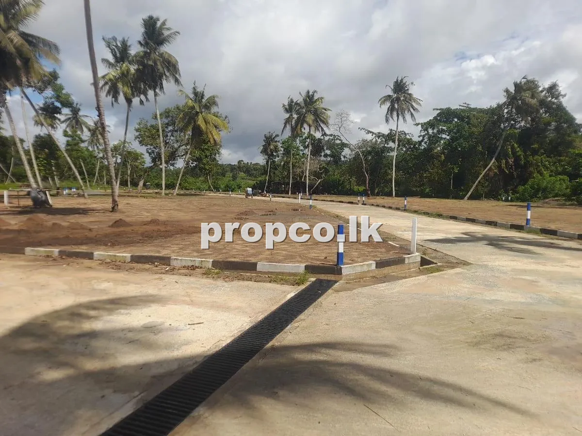 10 Perches Bare Land for Sale in Thalalla