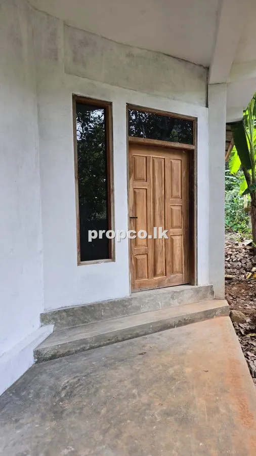 15 Perches Houses for Sale in Marandagahamula