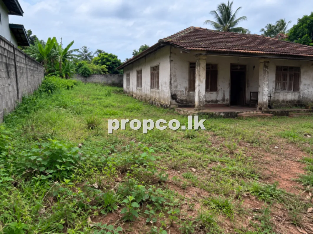 27 Perches Bare Land for Sale in Angoda